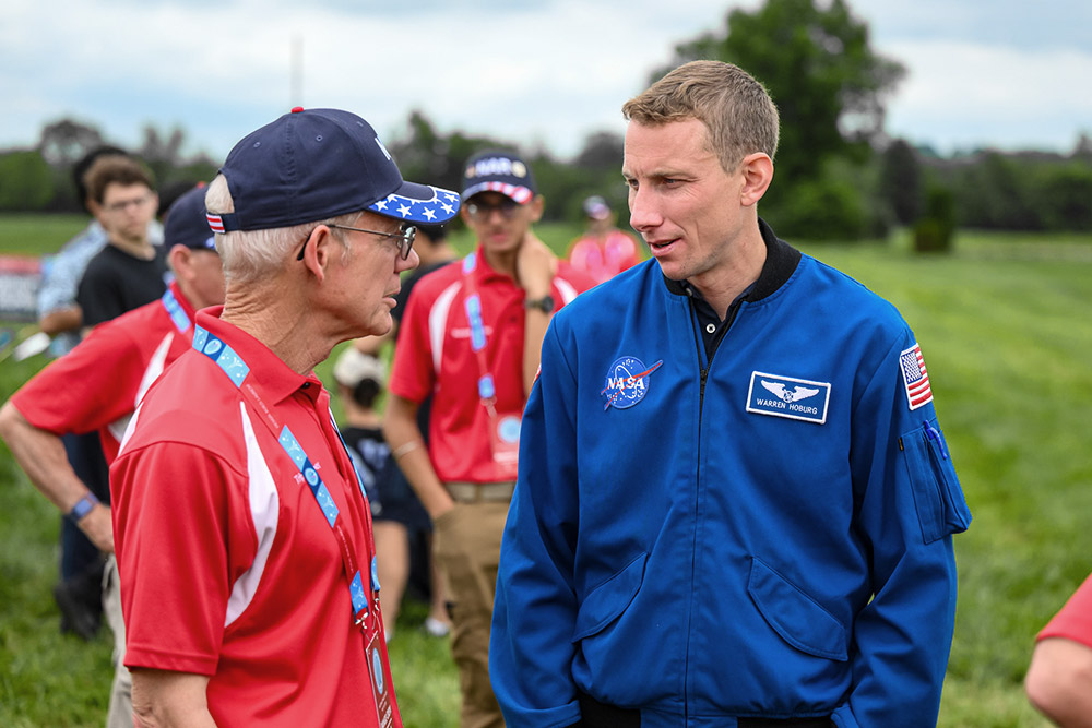 Ops Research Analyst and SPA Fellow talks with NASA Astronaut Woody Hoburg